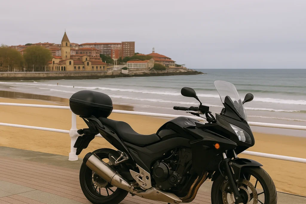 qué ver en Gijón en moto
